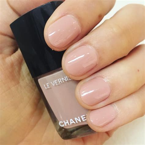 chanel organdi nail polish